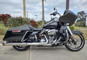 Harley-Davidson® Road Glide® 2021 thumb 3
