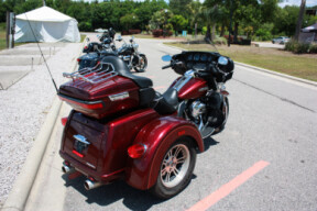 2016 Harley-Davidson® Tri Glide® Ultra flhtcutg thumb 2