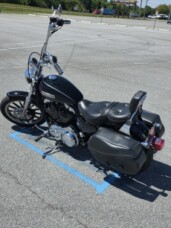 2006 Harley-Davidson® Sportster® 1200 Low BLACK W/PINSTRIPE thumb 0