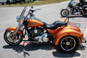 2015 Harley-Davidson® Freewheeler™ FLRT thumb 0