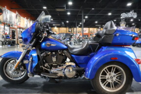 FLHTCUTG 2024 Tri Glide™ Ultra thumb 1