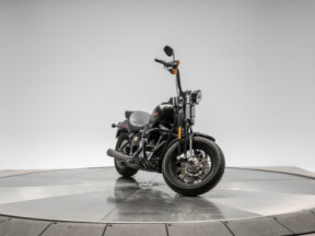 2009 HARLEY-DAVIDSON FLSTSB CROSS BONES in black denim with 10,007 miles thumb 2
