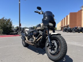 2022 Harley-Davidson® FXFBS Fat Bob® 114 White Sand Pearl 037841 thumb 3