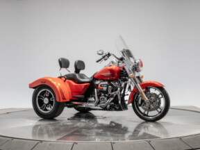 2017 Harley-Davidson FLRT Freewheeler in Laguna Orange. thumb 3