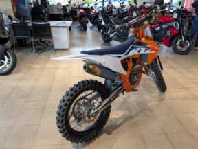 2022 KTM 450 SX-F thumb 2