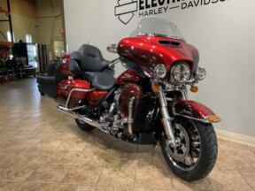 2018 Harley-Davidson® Ultra Limited Low Wicked Red/Twisted Cherry FLHTKL thumb 2
