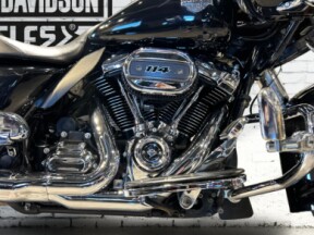 2021 Harley-Davidson® Road Glide® Special Vivid Black thumb 2