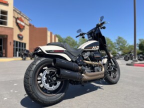 2022 Harley-Davidson® FXFBS Fat Bob® 114 White Sand Pearl 037841 thumb 2
