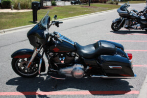 2020 Harley-Davidson® Electra Glide® Standard FLHT thumb 0