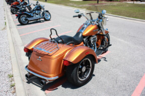 2015 Harley-Davidson® Freewheeler™ FLRT thumb 2