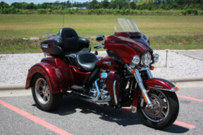2016 Harley-Davidson® Tri Glide® Ultra flhtcutg thumb 3