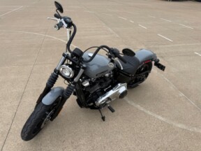 2026 Harley-Davidson® Street Bob® Dark Billiard Gray Chrome Cast Wheels thumb 1