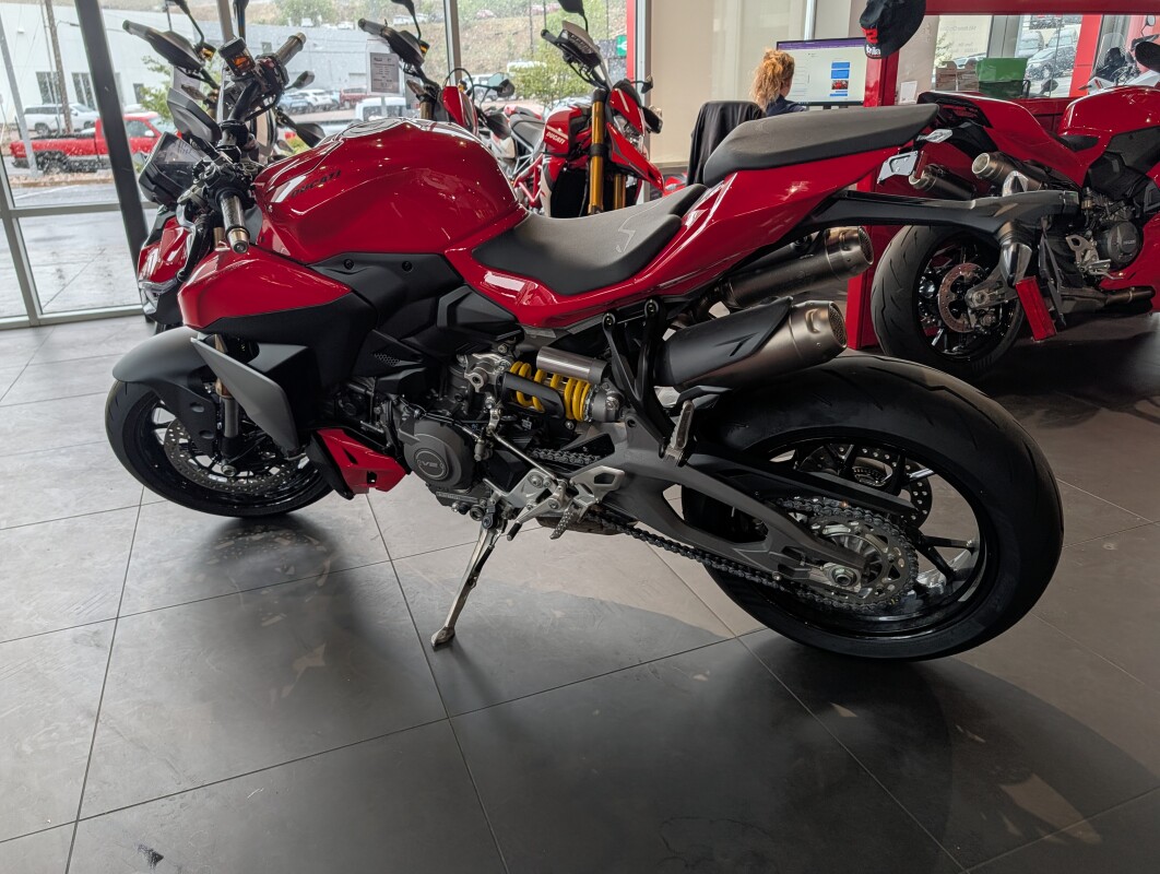 2026 Ducati Streetfighter V2, photo 6