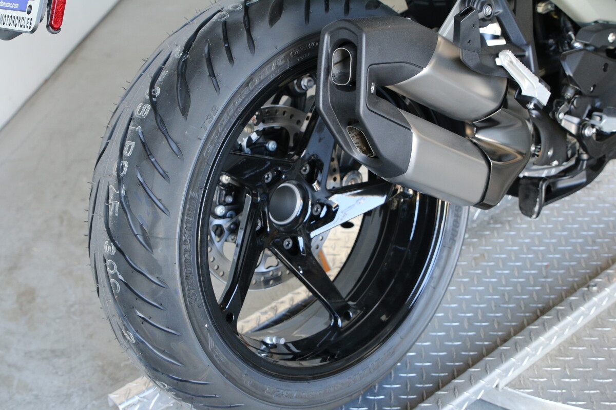 On Sale 2026 BMW R 1300 RS, photo 17