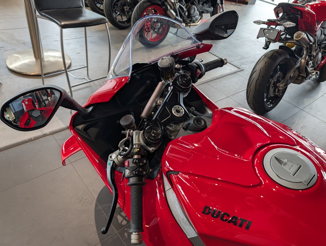 2025 Ducati Panigale V4, photo 9
