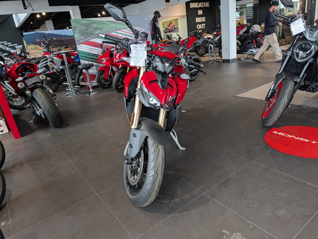 2026 Ducati Streetfighter V2, photo 8