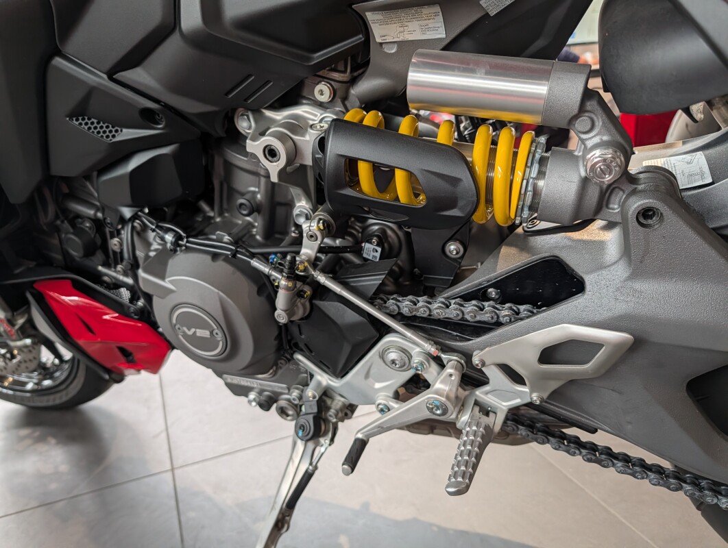2026 Ducati Streetfighter V2, photo 10