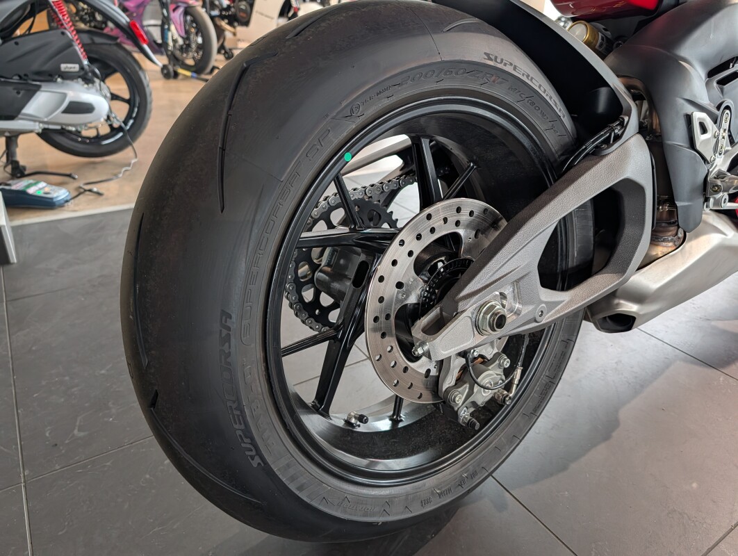 2025 Ducati Panigale V4, photo 10