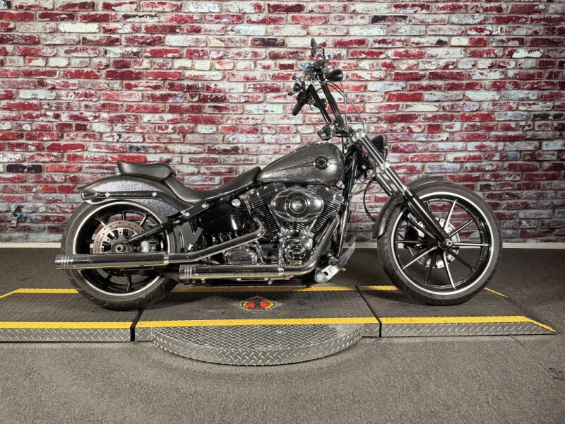 Harley-Davidson® Breakout® 2014 FXSB HCCHROMEFLAKE