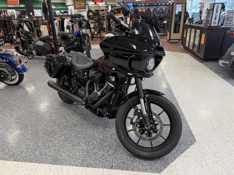 2025 Harley-Davidson® Low Rider® ST Vivid Black - Black Finish