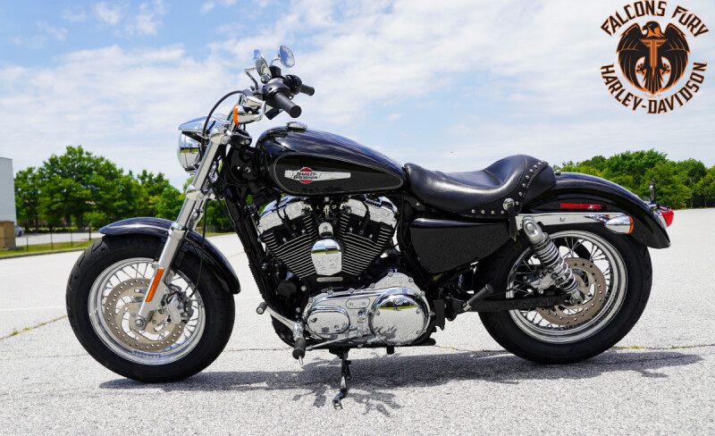 XL1200C 2017 1200 Custom