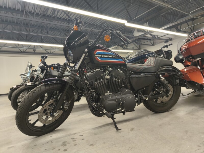 2020 Harley-Davidson® Iron 1200™ Vivid Black