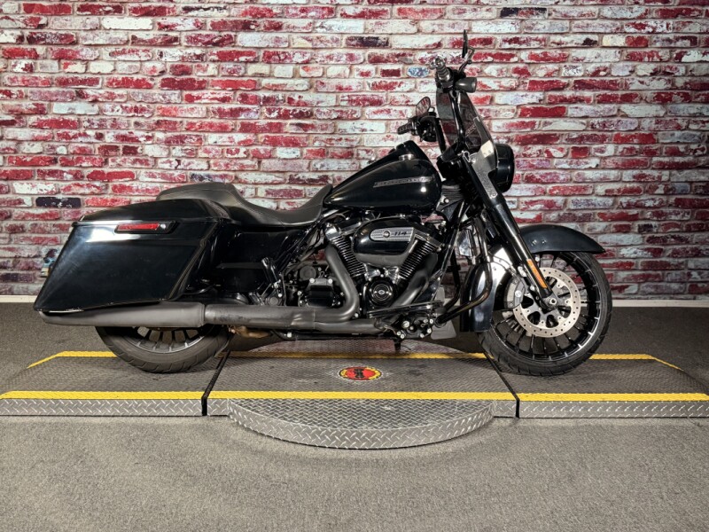 Harley-Davidson® Road King® Special 2019 FLHRXS BLACK