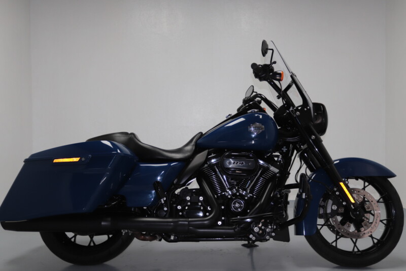 2023 Harley-Davidson® Road King™ Special Bright Billiard Blue
