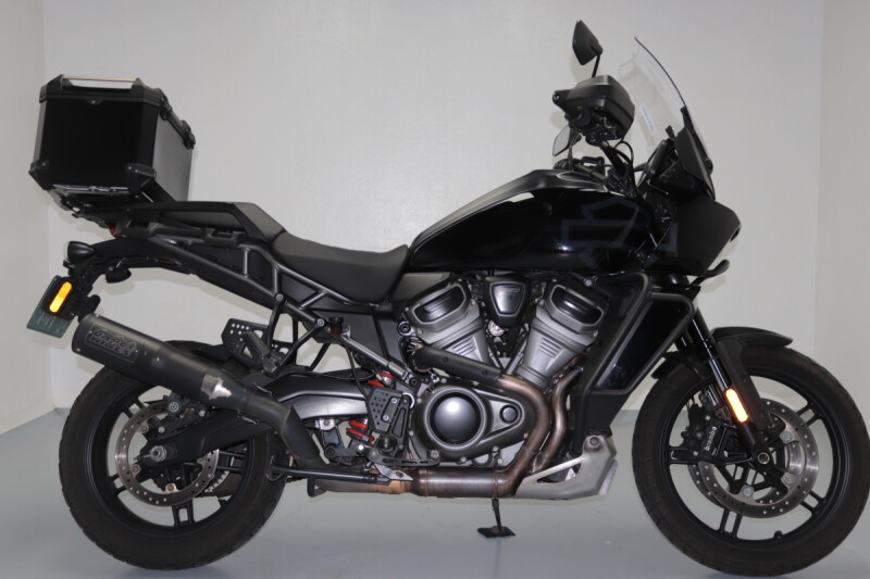 2022 Harley-Davidson® Pan America™ 1250 Special Black