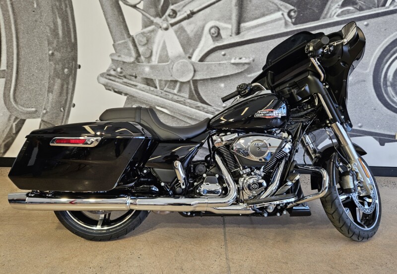 2026 Street Glide® FLHX