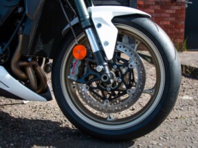 2023 Triumph Street Triple RS thumb 2