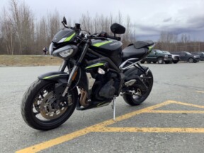 2022 Triumph Street Triple R  thumb 1