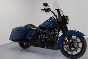 2023 Harley-Davidson® Road King™ Special Bright Billiard Blue thumb 2