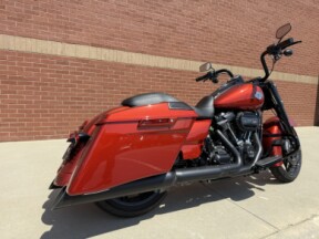 2025 Harley-Davidson® Road King® Special Whiskey Fire thumb 2