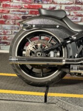 Harley-Davidson® Breakout® 2014 FXSB HCCHROMEFLAKE thumb 0