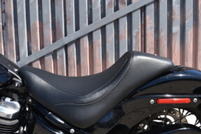 2020 Harley-Davidson® Softail Slim® FLSL thumb 1
