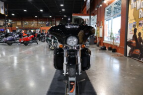 FLHX 2017 Street Glide® thumb 0