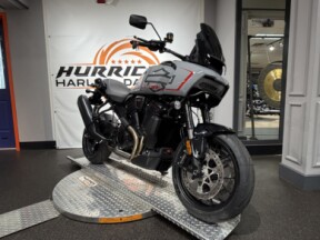 2026 Harley-Davidson® Pan America® 1250 ST RA1250ST thumb 3