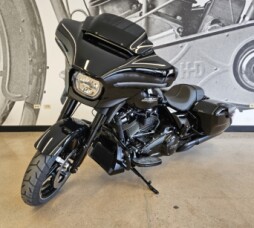 2026 Street Glide® FLHX thumb 0