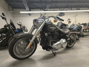 2018 Harley-Davidson® Fat Boy® 114 Industrial Gray thumb 3