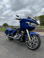 2024 Harley-Davidson® Road Glide® thumb 2