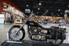 HD FXDWG 2000 VIVID BLACK W/STRIPE thumb 3