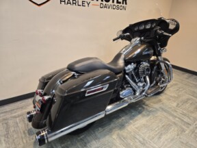 2021 Harley-Davidson® Street Glide® River Rock Gray FLHX thumb 3