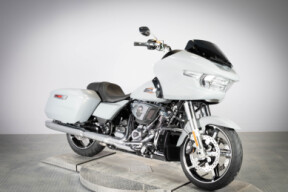 2026 Harley-Davidson® Road Glide™ FLTRX thumb 2