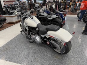 2018 Harley-Davidson® Fat Boy® 114 Bonneville Salt Pearl thumb 1