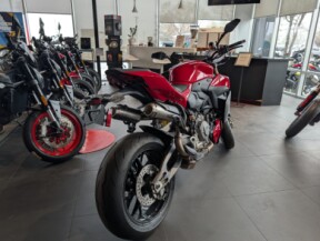 2026 Ducati Streetfighter V2 thumb 2