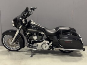 FLHX 2010 Street Glide® thumb 1