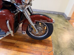 2024 Harley-Davidson® Tri Glide® Ultra Red Rock / Vivid Black thumb 0