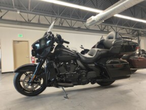 2020 Harley-Davidson® Ultra Limited Vivid Black - Black Finish thumb 3