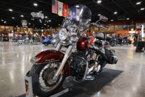 Harley-Davidson® Heritage Softail® Classic 2008 FLSTC CRIMSON RED SUN W/PINSTRIPE thumb 1